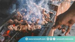 Menyantap Sate Klathak dengan Berbagai Cara