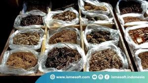 Langkah-Langkah Mengelola Bahan Baku Restoran Secara Efektif