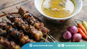 Kenapa Sate Klathak Pak Bari Selalu Ramai?